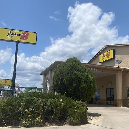Super 8 By Wyndham Decatur Texas Hotel Exterior photo