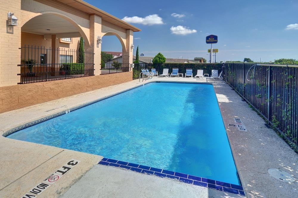 Super 8 By Wyndham Decatur Texas Hotel Exterior photo